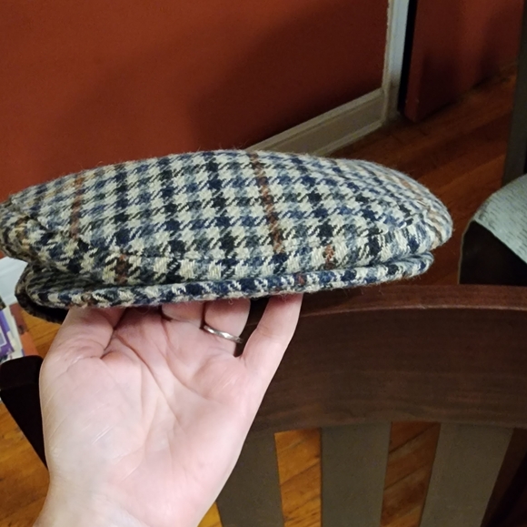 Hats of Ireland Castlebar hand tailored flat cap / newsboy cap. - Picture 2 of 10